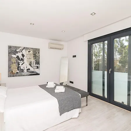 Cosins 1 Mel By Sealand Alcudia (Mallorca)
